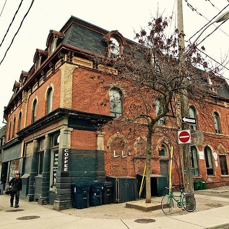 The Parkdale Hostellerie Toronto Buitenkant foto